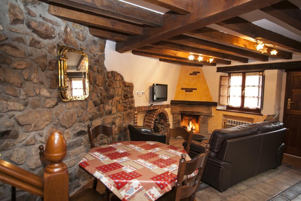 Гостевой дом El Cabanon De Пимианго Номер фото